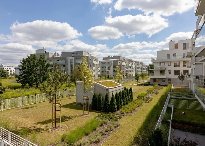 아파트 Wilanow Gardens With Balcony By Bookinghost *