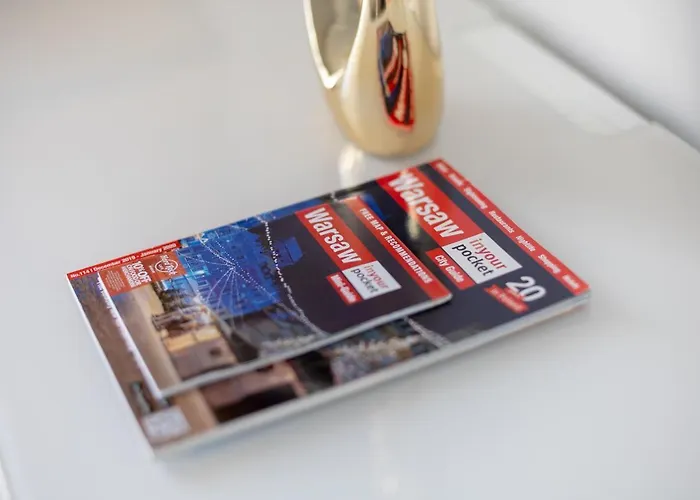 아파트 Wilanow Gardens With Balcony By Bookinghost *