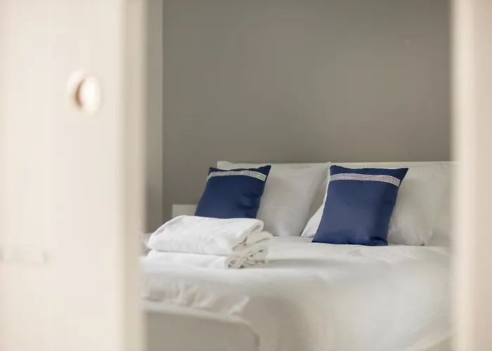 Appartamento Wilanow Gardens With Balcony By Bookinghost Varsavia