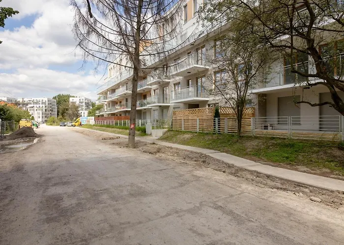 Appartamento Wilanow Gardens With Balcony By Bookinghost Varsavia