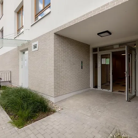 Wilanów Gardens With Balcony Apartamento Varsóvia